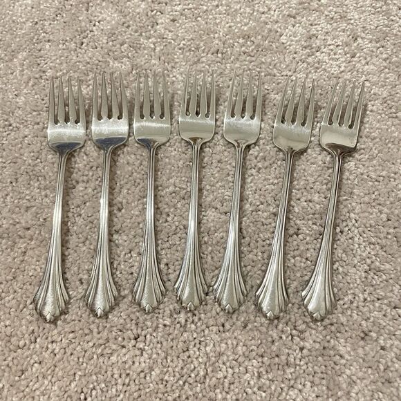 Set Of 7 Oneida BANCROFT Glossy Stainless USA Flatware Salad Forks 6 3/4” - Picture 1 of 4